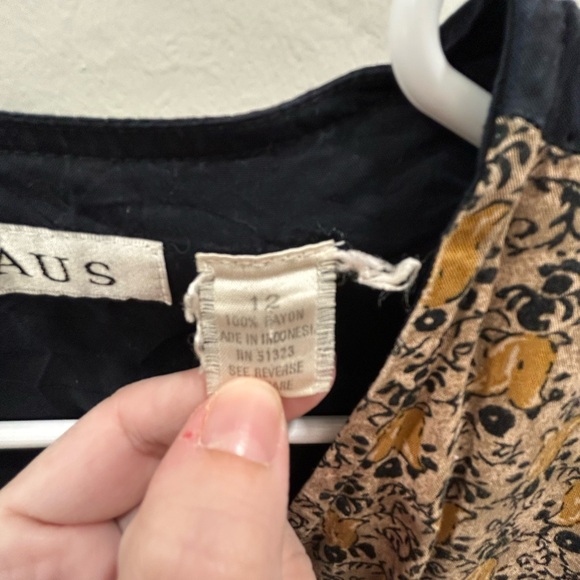 Chaus Patchwork Button Front Vest Top Size 12 Boho Vintage Style Black Tan - Picture 2 of 5